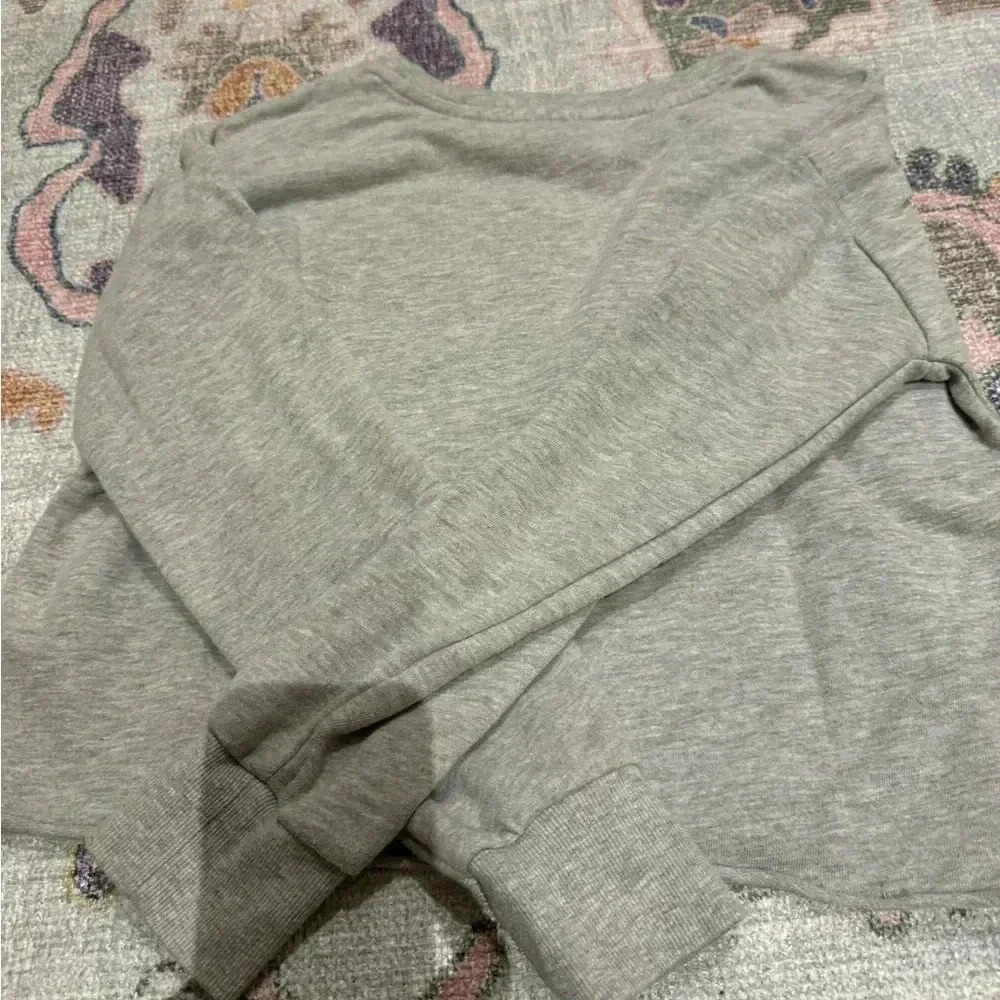 Sweatshirt - Picture 2 of 4